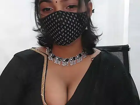 Snapshot of Hott_Noor chatting on 7, 11, 2025 Hott Noor online show from 7, 11, 2025