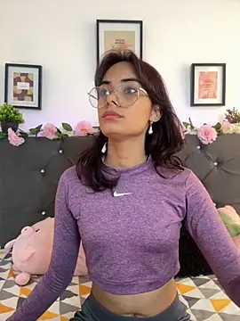 Im Lyan online show from 20, 11, 2025