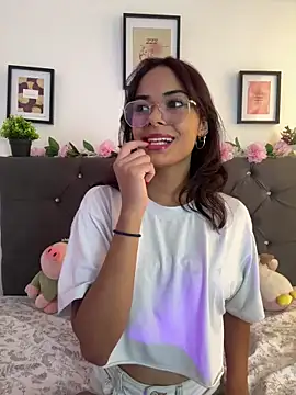 Im Lyan online show from 14, 11, 2025