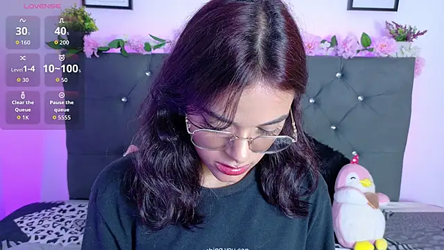 Im Lyan online show from 2, 11, 2025