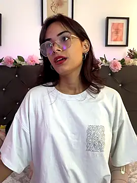 Im Lyan online show from 22, 11, 2025