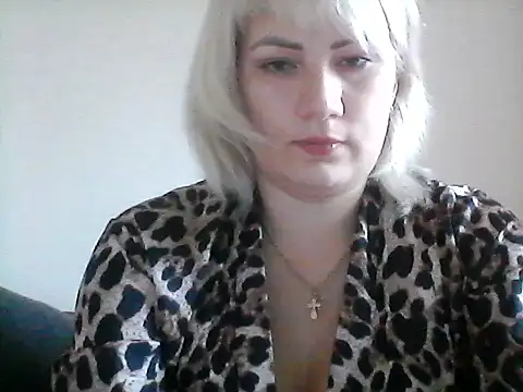 LallyLoveXx online show from 17, 9, 2025
