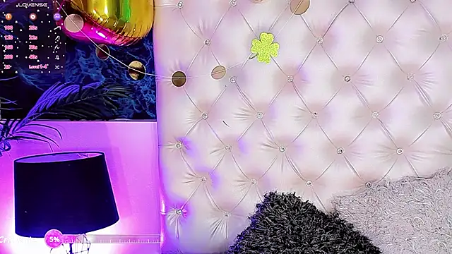 Valeria Swett  online show from 19, 3, 2026