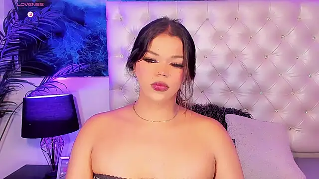 Valeria Swett  online show from 28, 5, 2026