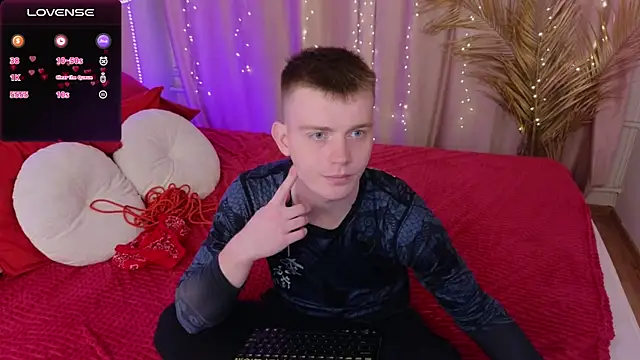 Snapshot of happy_de1mos chatting on 18, 9, 2025 happy de1mos online show from 18, 9, 2025