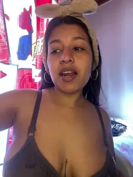  Chloe Smith online show from 22, 4, 2026