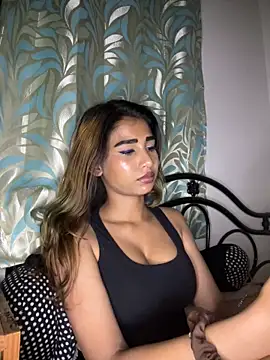 STRIP GLOW online show from 27, 2, 2026