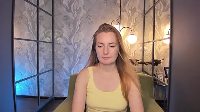 Snapshot of MeggySun chatting on 30, 9, 2025 MeggySun online show from 30, 9, 2025