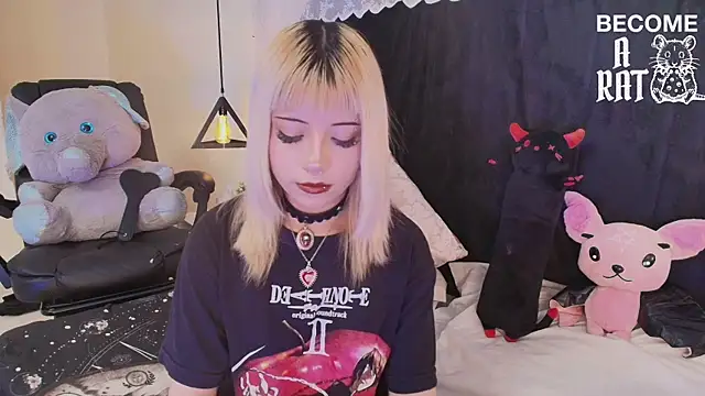 Snapshot of IvyBelle_ chatting on 26, 6, 2026 IvyBelle online show from 26, 6, 2026