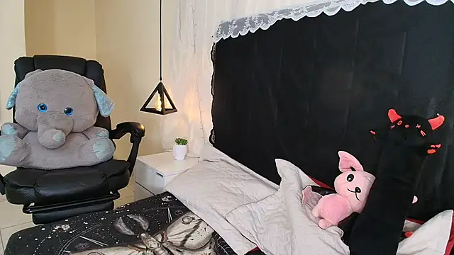 IvyBelle  online show from 21, 4, 2026