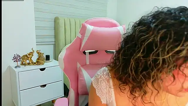 Nicolblossom1 online show from 1, 10, 2025