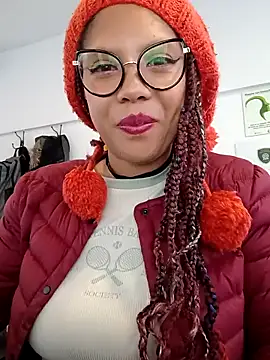 gigi1326 online show from 4, 11, 2025