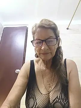 Snapshot of MaryLunne chatting on 6, 6, 2026 MaryLunne online show from 6, 6, 2026