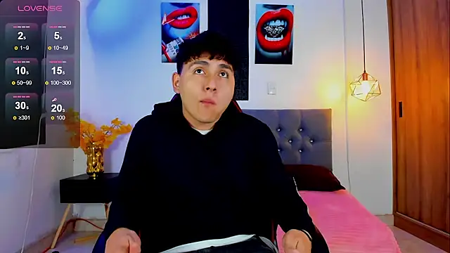 Nicolas James Sc online show from 2, 12, 2025