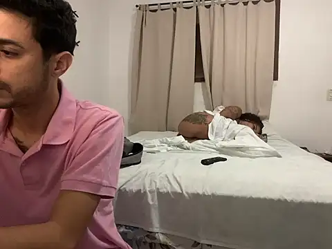 Claracacheadaa online show from 19, 10, 2025