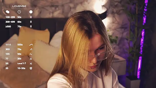 LynHillaire online show from 15, 4, 2026