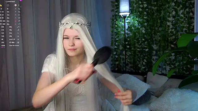 LynHillaire online show from 12, 3, 2026