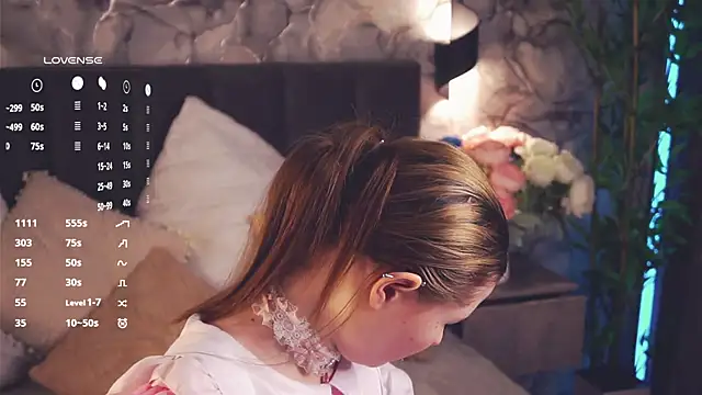 LynHillaire online show from 21, 4, 2026