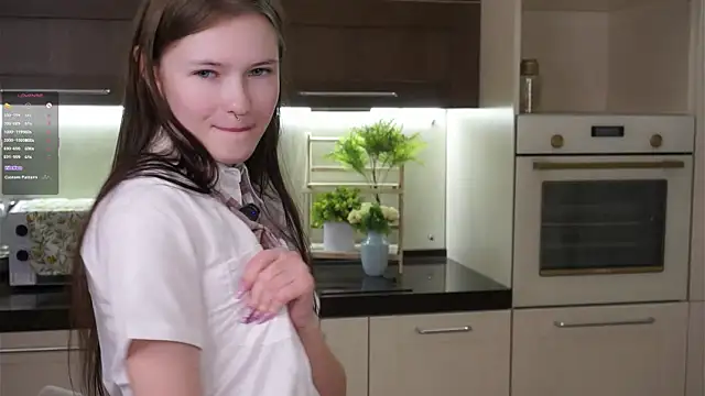 LynHillaire online show from 1, 11, 2025