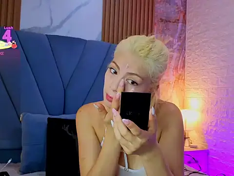 megganfoxxy online show from 22, 9, 2025