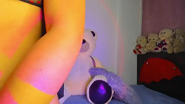 Burcu yaran online show from 15, 9, 2025