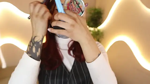 Snapshot of Mystic_blue chatting on 22, 10, 2025 Mystic blue online show from 22, 10, 2025