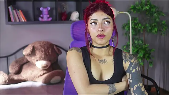 Snapshot of Mystic_blue chatting on 10, 11, 2025 Mystic blue online show from 10, 11, 2025