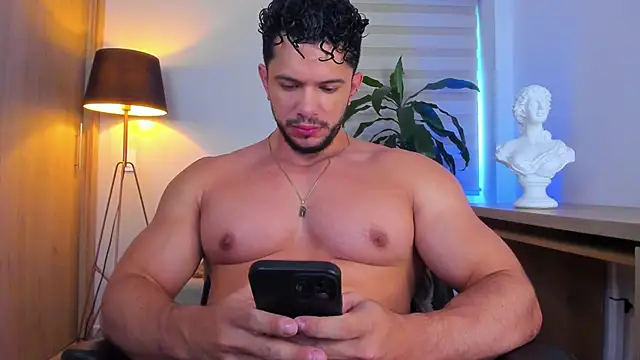 Snapshot of Erick_Thompsonx chatting on 25, 4, 2026 Erick Thompsonx online show from 25, 4, 2026