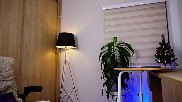 Erick Thompsonx online show from 13, 12, 2025