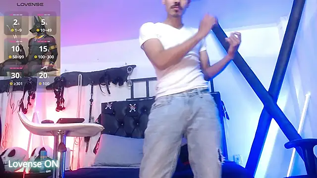 Snapshot of subarashi_ishi69 chatting on 4, 11, 2025 subarashi ishi69 online show from 4, 11, 2025