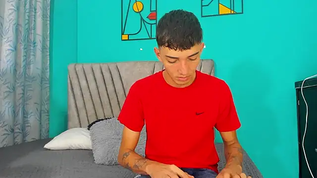 Maikol Ortiz online show from 12, 4, 2026