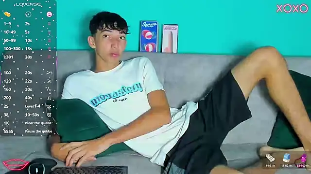 Maikol Ortiz online show from 12, 10, 2025