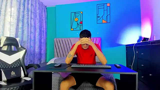 Maikol Ortiz online show from 20, 4, 2026