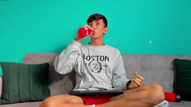 Maikol Ortiz online show from 4, 2, 2026