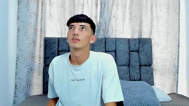 Maikol Ortiz online show from 13, 12, 2025