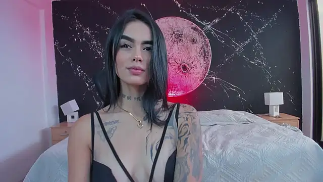 Luna-Evans online show from 17, 9, 2025