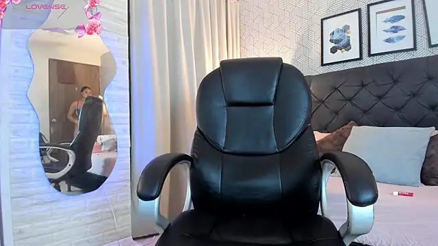 Snapshot of sophie__blare chatting on 13, 9, 2025 sophie blare online show from 13, 9, 2025