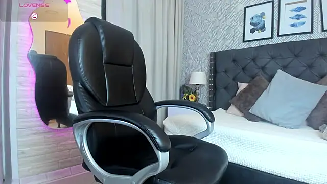 Snapshot of sophie__blare chatting on 19, 9, 2025 sophie blare online show from 19, 9, 2025