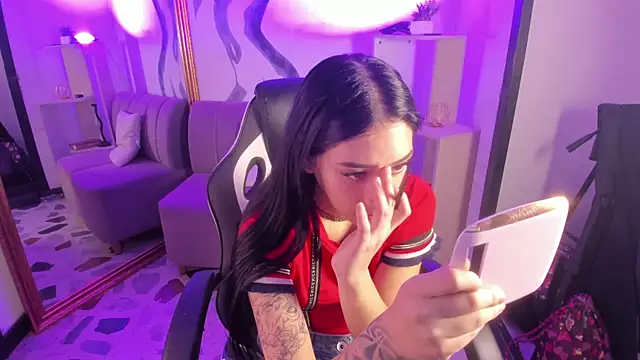 AlliceCopper online show from 5, 2, 2026