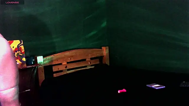 Snapshot of TentacionD chatting on 12, 9, 2025 TentacionD online show from 12, 9, 2025