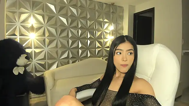 zoerouse  online show from 28, 11, 2025