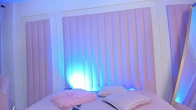 milaowens online show from 25, 10, 2025