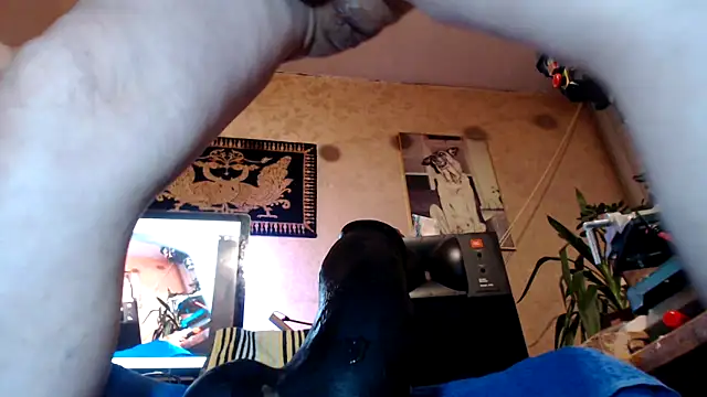 Snapshot of BiglovelyXXL chatting on 1, 3, 2026 BiglovelyXXL online show from 1, 3, 2026