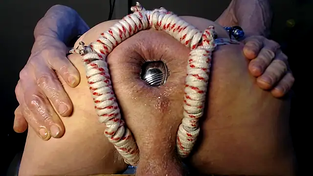 Snapshot of BiglovelyXXL chatting on 7, 2, 2026 BiglovelyXXL online show from 7, 2, 2026