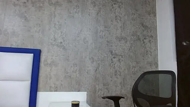 aaron flex online show from 8, 9, 2025