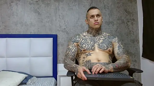 aaron flex online show from 26, 9, 2025