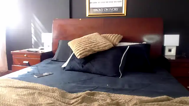 lovershornies online show from 4, 3, 2026