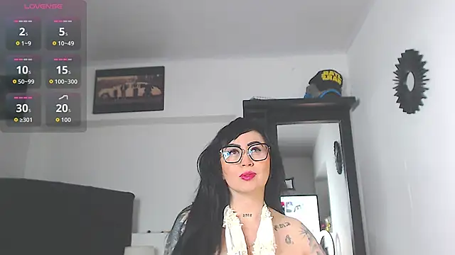 Vicky hotmilf online show from 22, 4, 2026