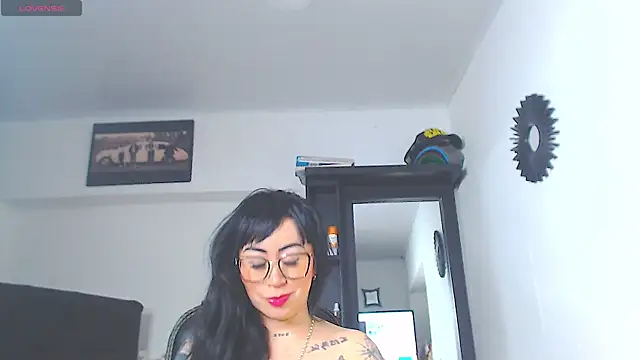 Vicky hotmilf online show from 8, 7, 2026
