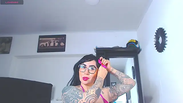 Vicky hotmilf online show from 23, 7, 2026